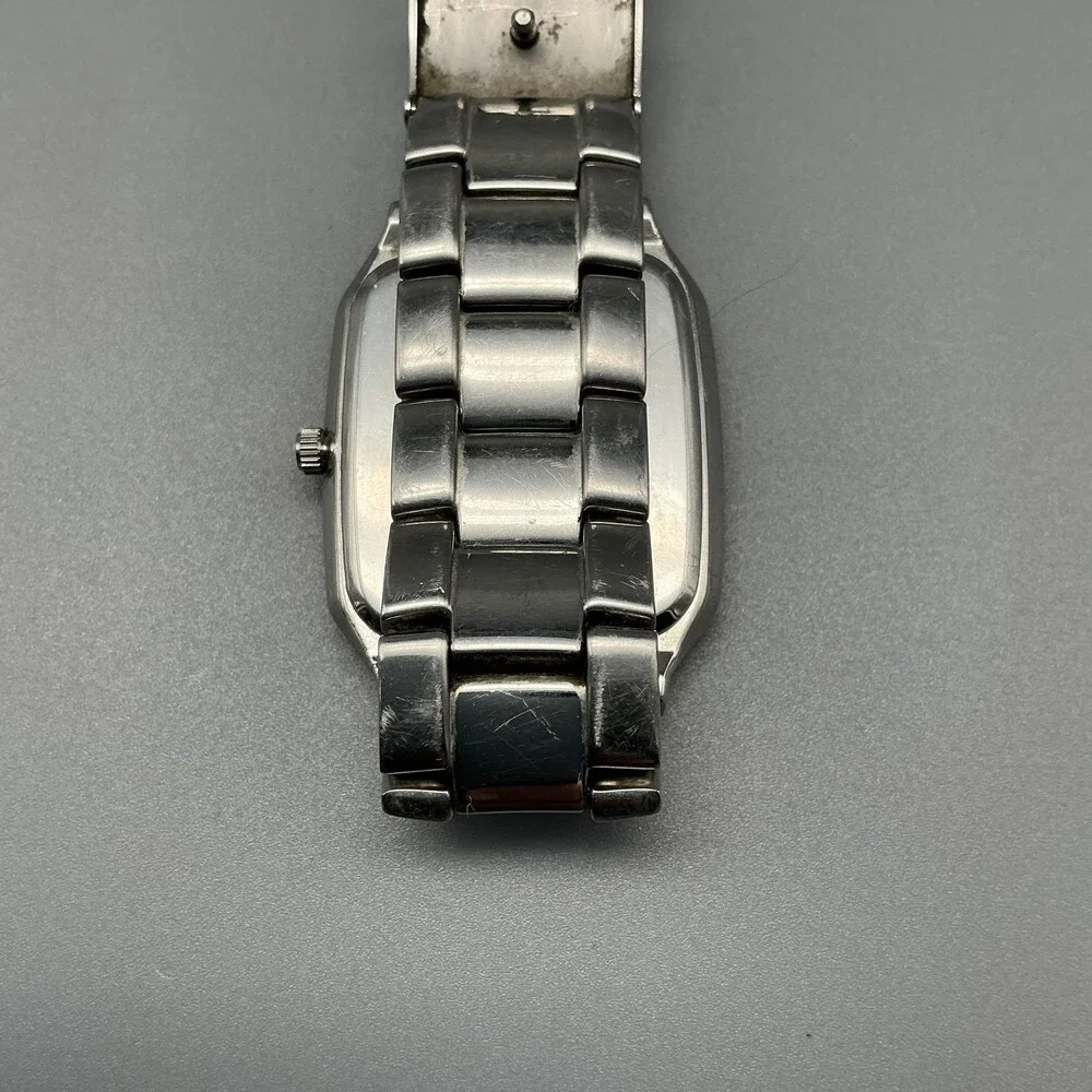 Kenneth Cole Mens Watch 30mm Silver Tone Stainless Date KC3297 New Battery 7.25